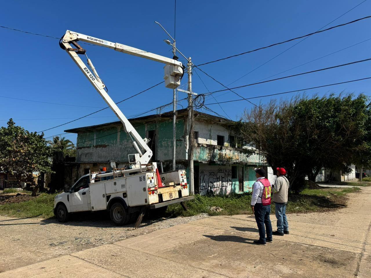 Refuerza Gobierno de Coatzacoalcos alumbrado público para recuperar la seguridad y fortalecer la imagen urbana