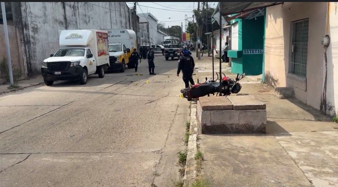 Sobreviven motociclistas a ataque armado en Minatitlán