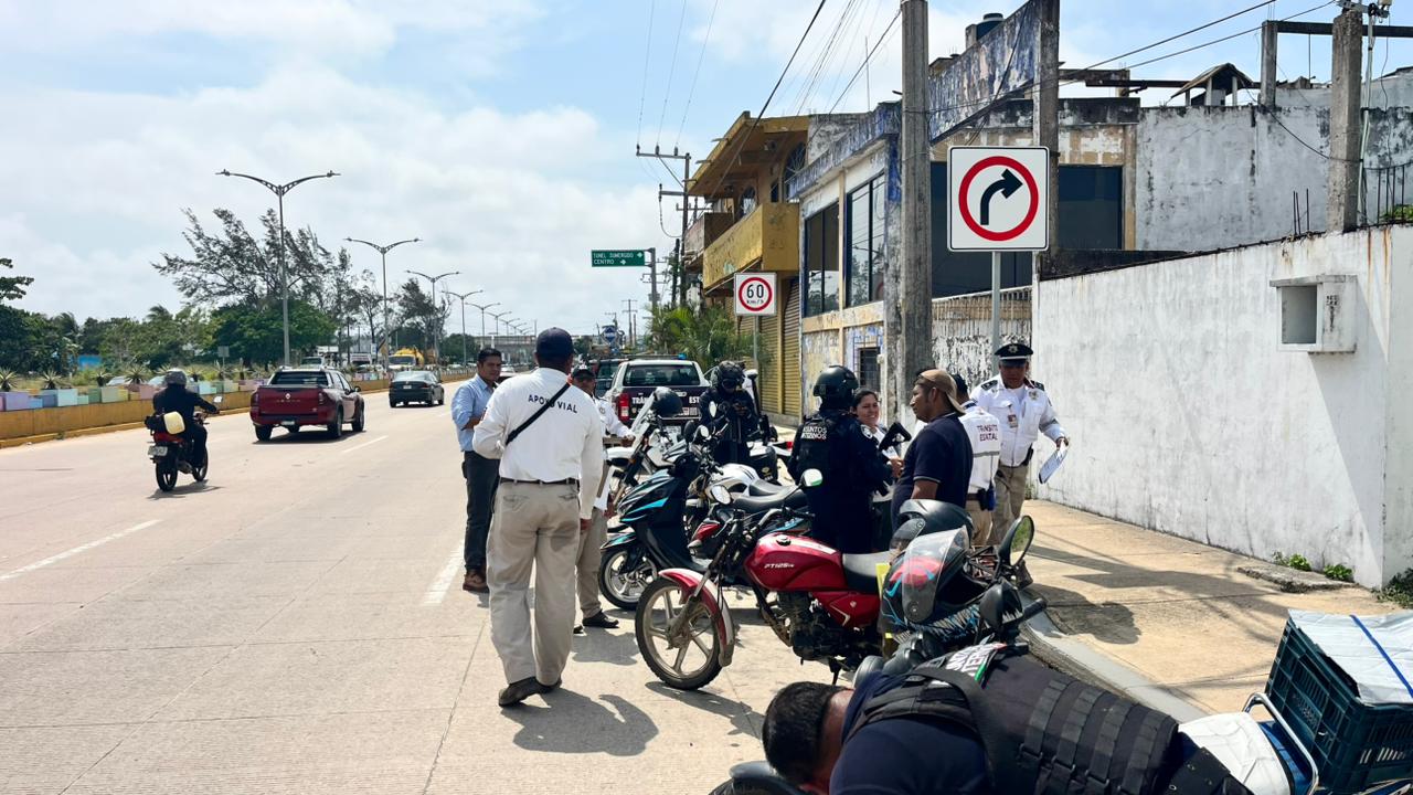 Aseguran 45 motocicletas sin placas durante operativo vial en Coatzacoalcos