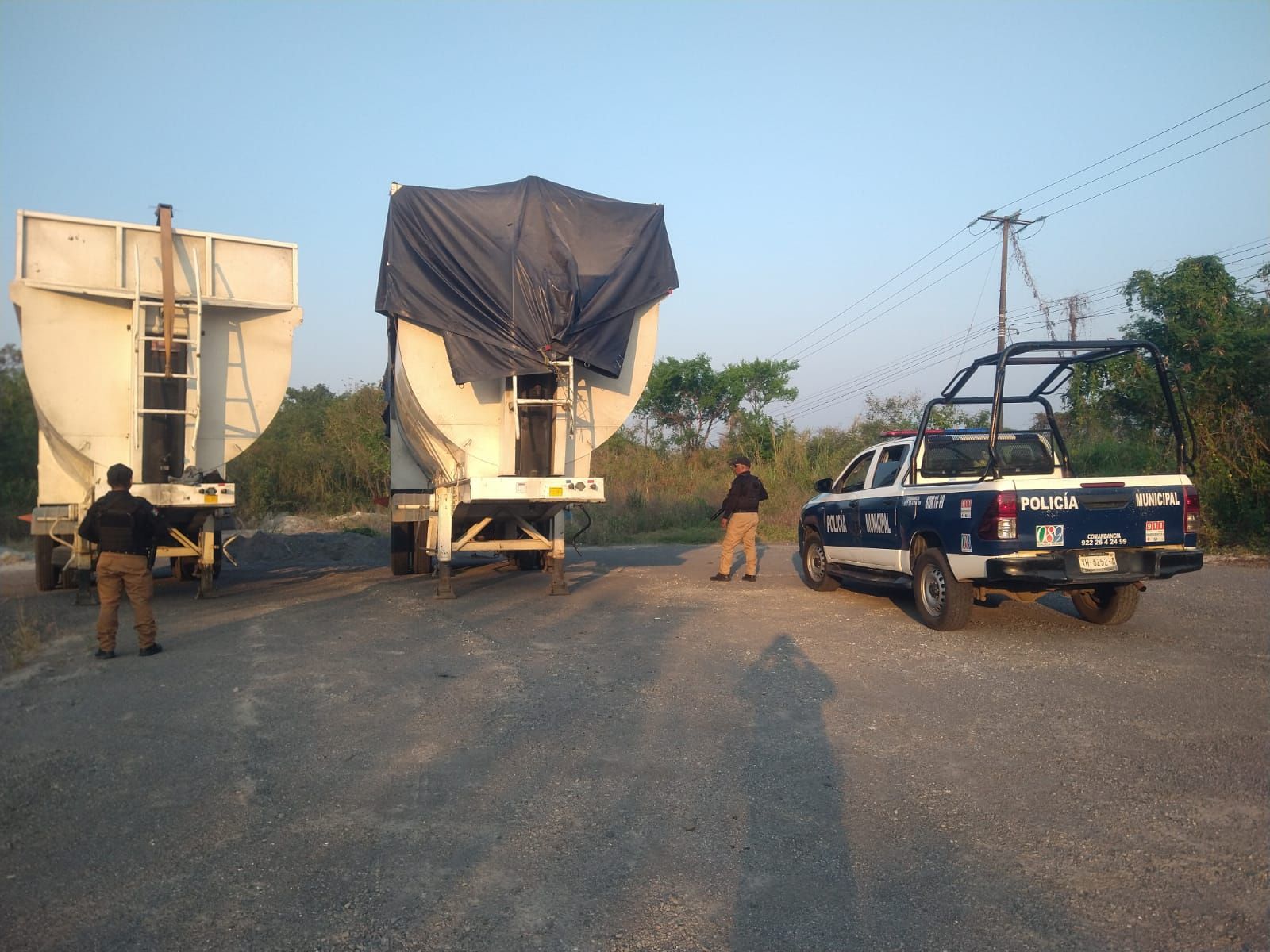 Policía Municipal recupera dos tolvas robadas en Jáltipan