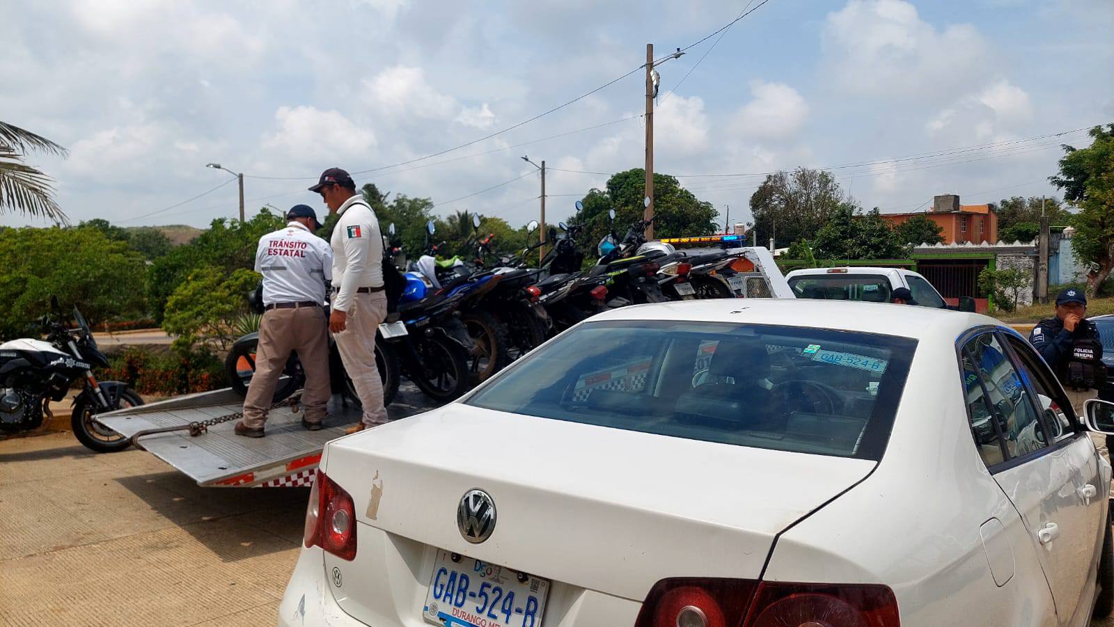 Tránsito y Policía aseguran varias motocicletas tras operativo en villa Allende