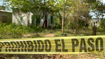Exigen a la Fiscalía agilizar diligencias en fosas de Jáltipan para reactivar búsquedas de personas desaparecidas