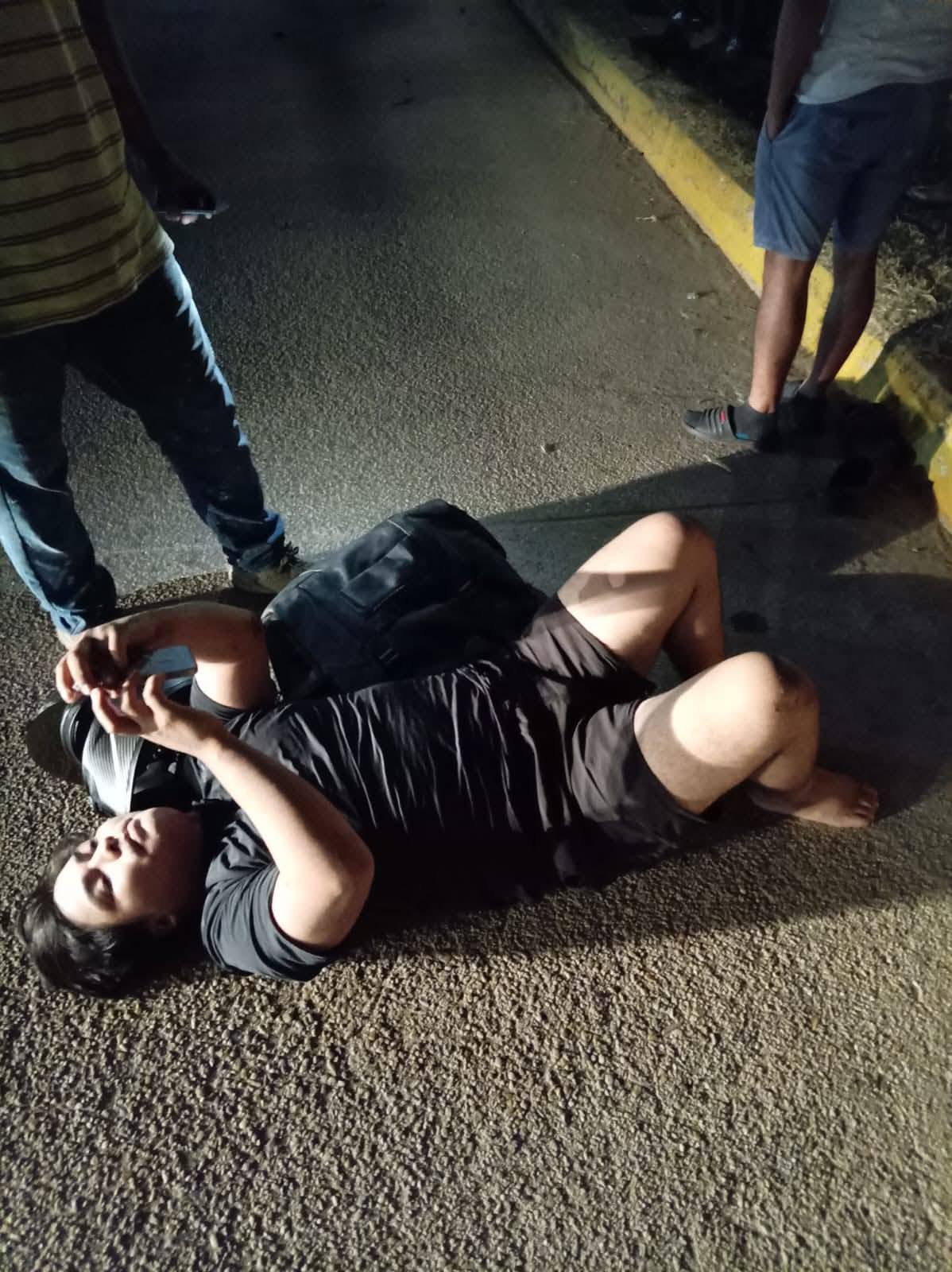 Taxista embiste a motociclista y huye en Villa Allende