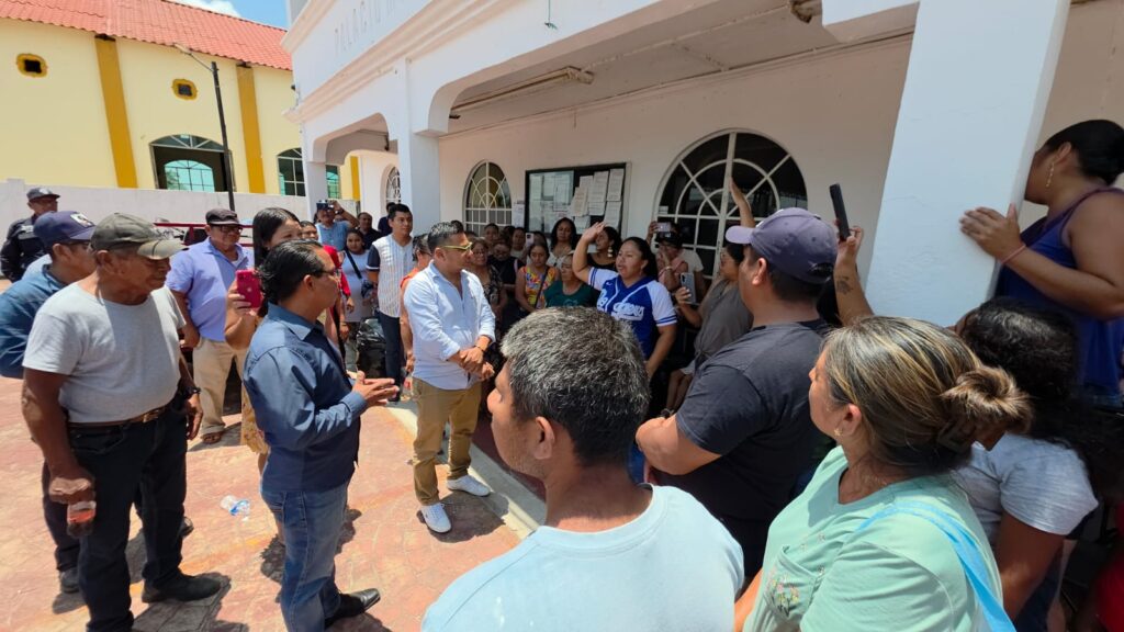 “Hay disposición para dialogar”, afirman manifestantes en Moloacán