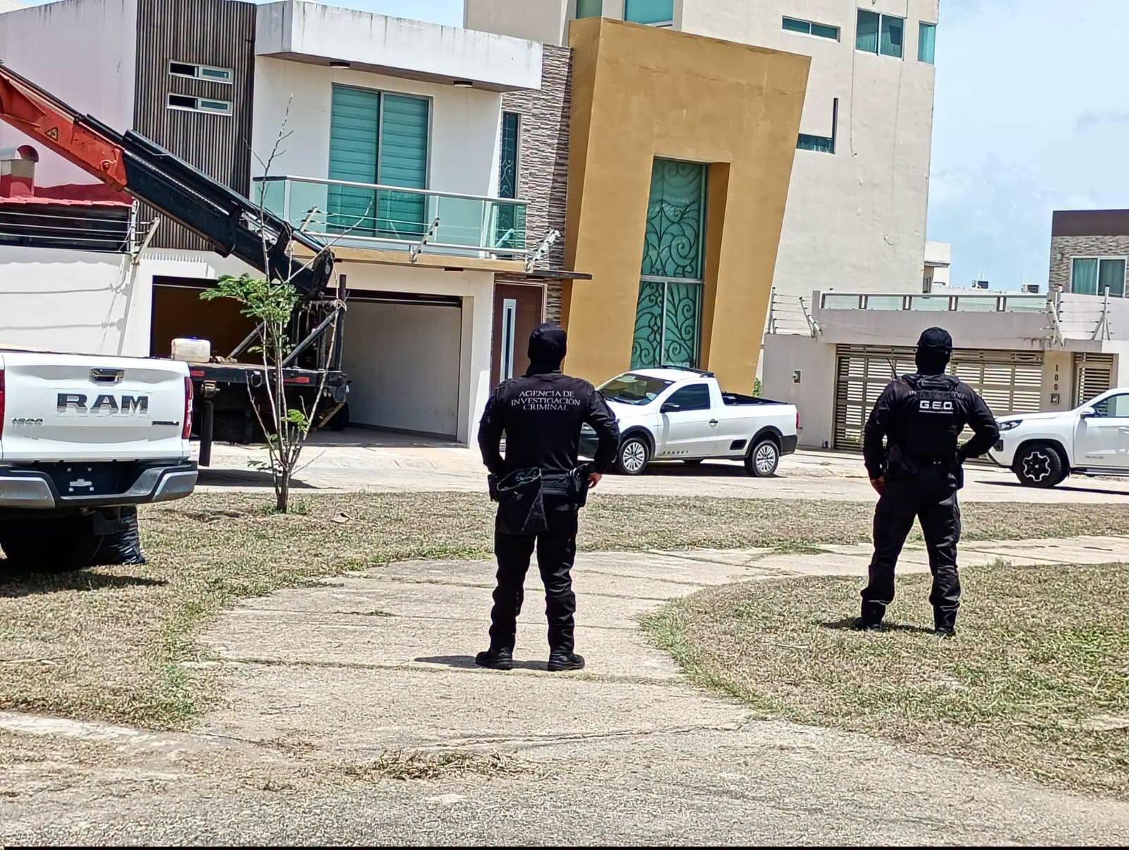 Cateo en zona residencial de Coatzacoalcos: FGR excava propiedad por sospecha de fosas clandestinas