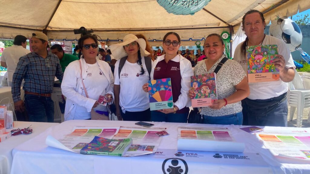 IVEA abre oportunidades para concluir estudios básicos de manera gratuita en Coatzacoalcos